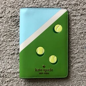 Authentic Kate Spade Passport Cover.NWOT.